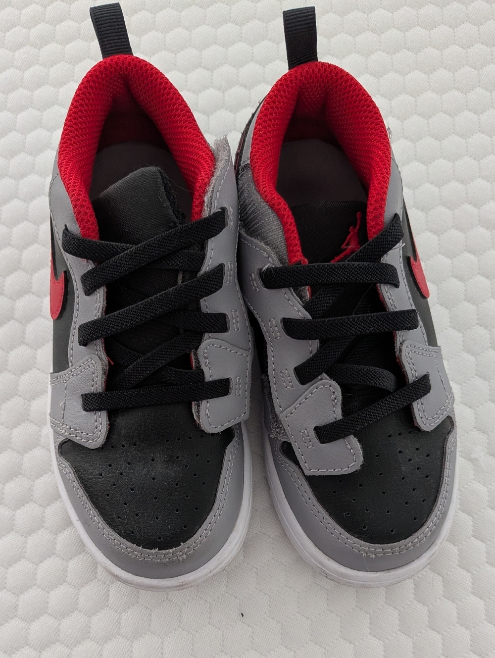Kids Nike Air Jordan Black & Gray w Red Accents - Size 10 Toddler